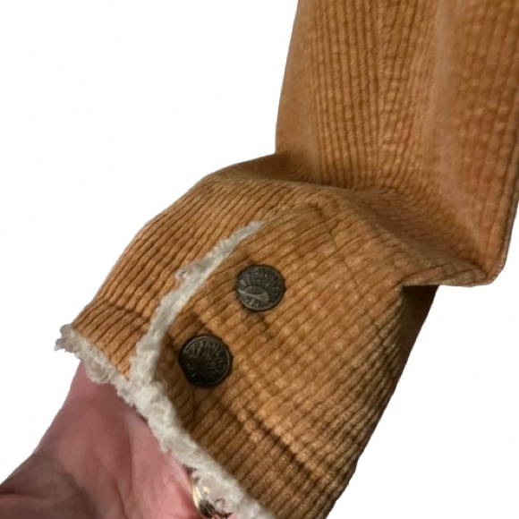 Faherty Tan Corduroy Jacket with Cream Sherpa Collar and Cuffs - Picture 5 of 9